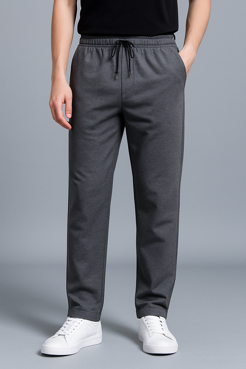 Versatile men's relaxed fit jogging pants, full length, ideal for activewear or casual comfort.
