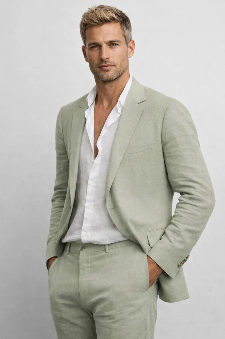 Men's relaxed fit two-piece summer set in a casual style, perfect for vacation or comfortable daily wear.