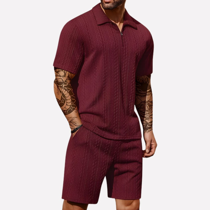 Comfortable men's ribbed shorts, perfect for a relaxed fit summer wear outfit.