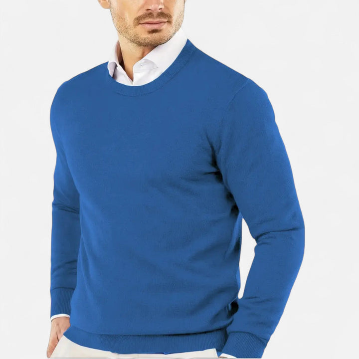 Essential men's fashion: a versatile round neck knit sweater