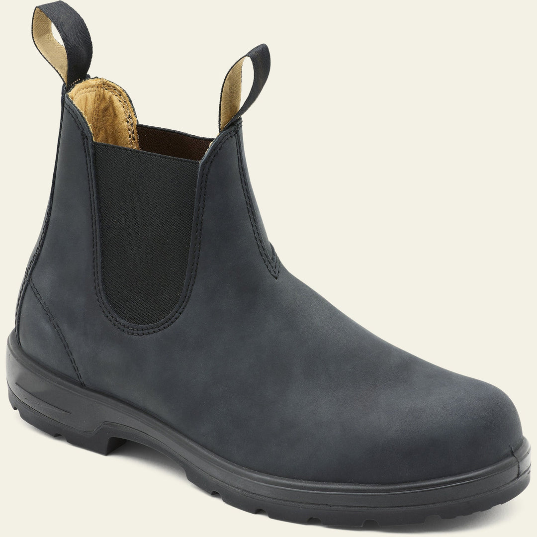All-season men's ruched Chelsea boots, offering smart casual style and comfortable slip-on wear for outdoor adventures.