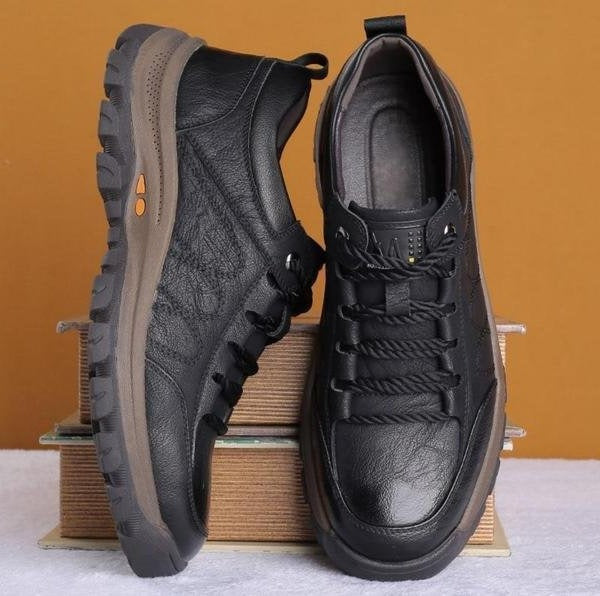 Classic men's rugged textured low-top lace-up shoes, offering casual style and ultimate comfort.