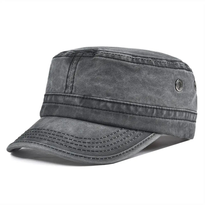 Everyday men's baseball cap, rugged vintage design, comfortable adjustable fit in various colors.