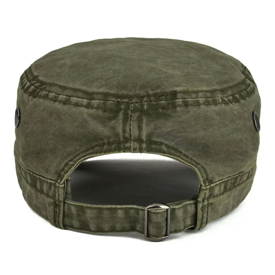 Men's army green rugged vintage baseball cap, adjustable and stylish for a classic casual look.