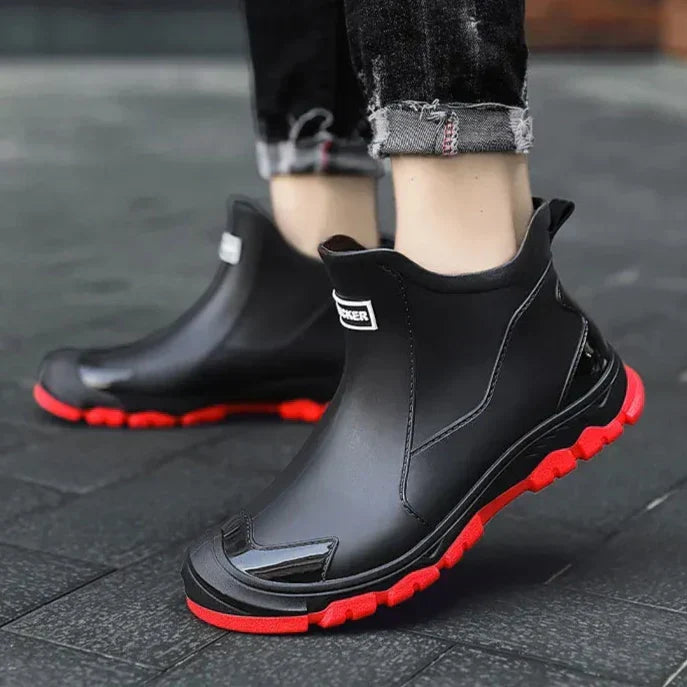 Men's comfortable anti-slip insulated waterproof hiking boots for ultimate outdoor protection.