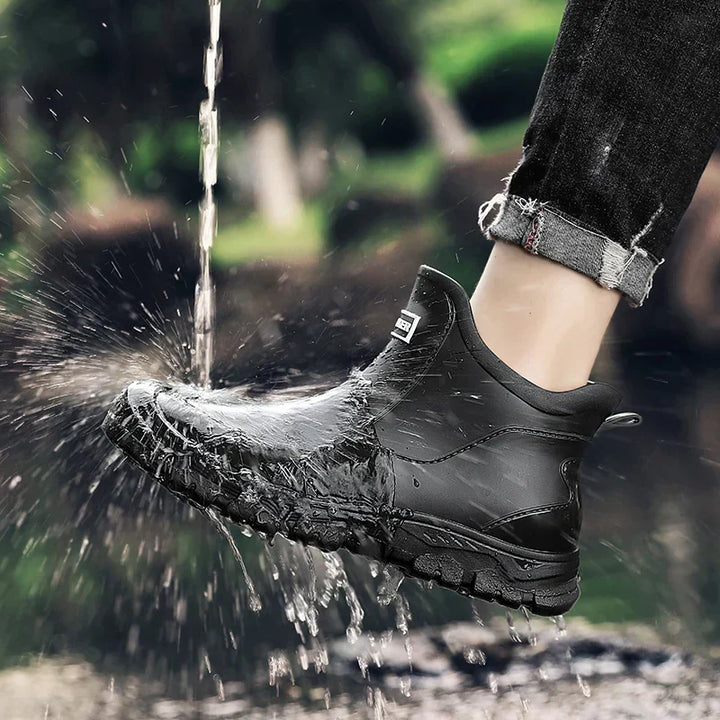 Comfortable men's waterproof outdoor ankle boots, excellent for long hikes & adventures.