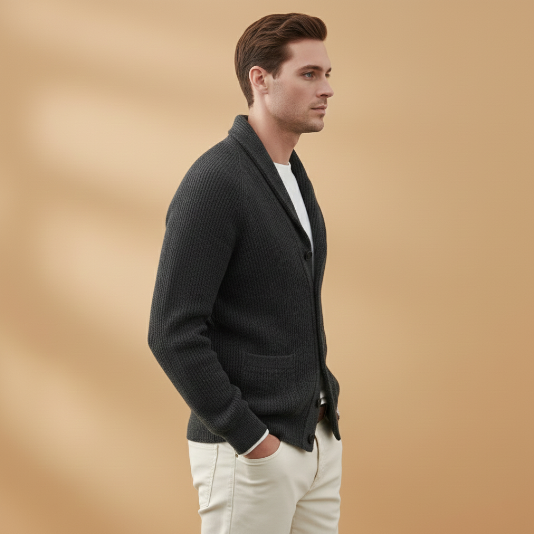 Casual men's wear: Shawl collar cardigan with button fastening