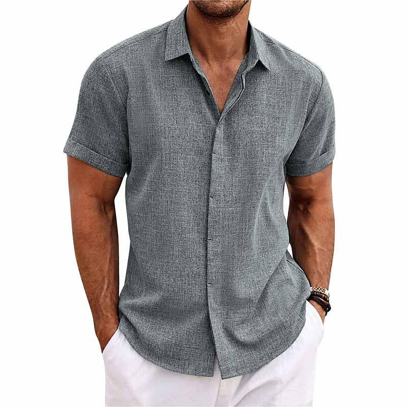 Men's short sleeve button front casual shirt in solid color