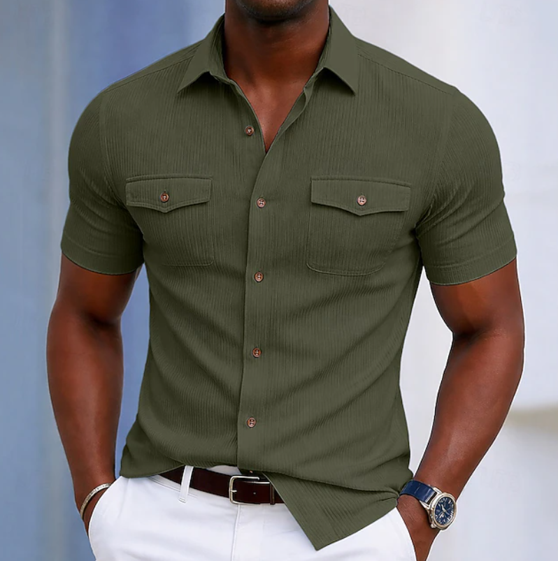 Versatile men's casual button shirt, suitable for everyday wear, smart casual & summer outfits.