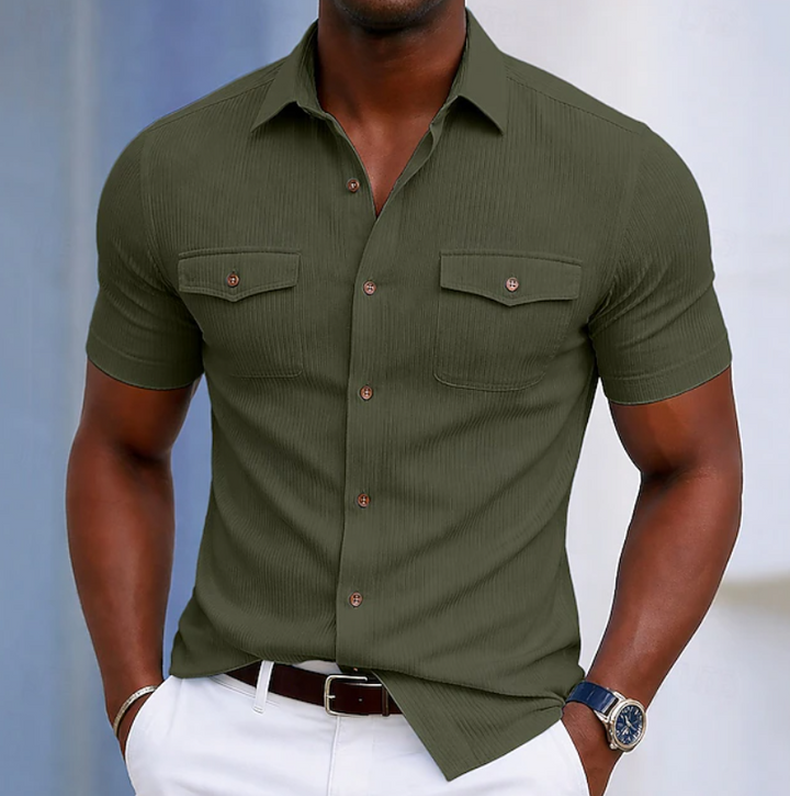 Versatile men's casual button shirt, suitable for everyday wear, smart casual & summer outfits.