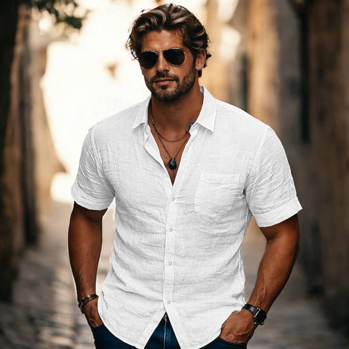 Relaxed fit men's casual short sleeve shirt, comfortable for everyday wear.
