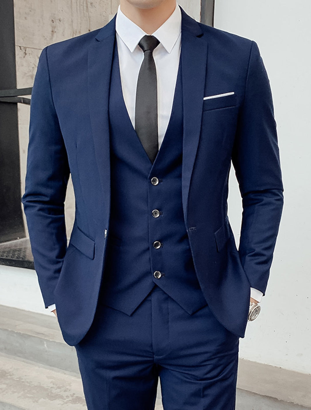 Stylish men's single-breasted 3-piece suit. A versatile two-button formal wear for events & professional look.