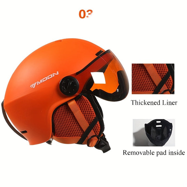 Removable accessories enhance this safe men's snowboard helmet.
