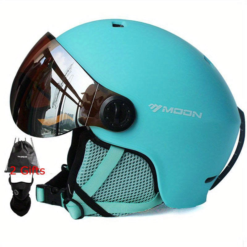 Removable parts on this men's ski helmet offer versatility.