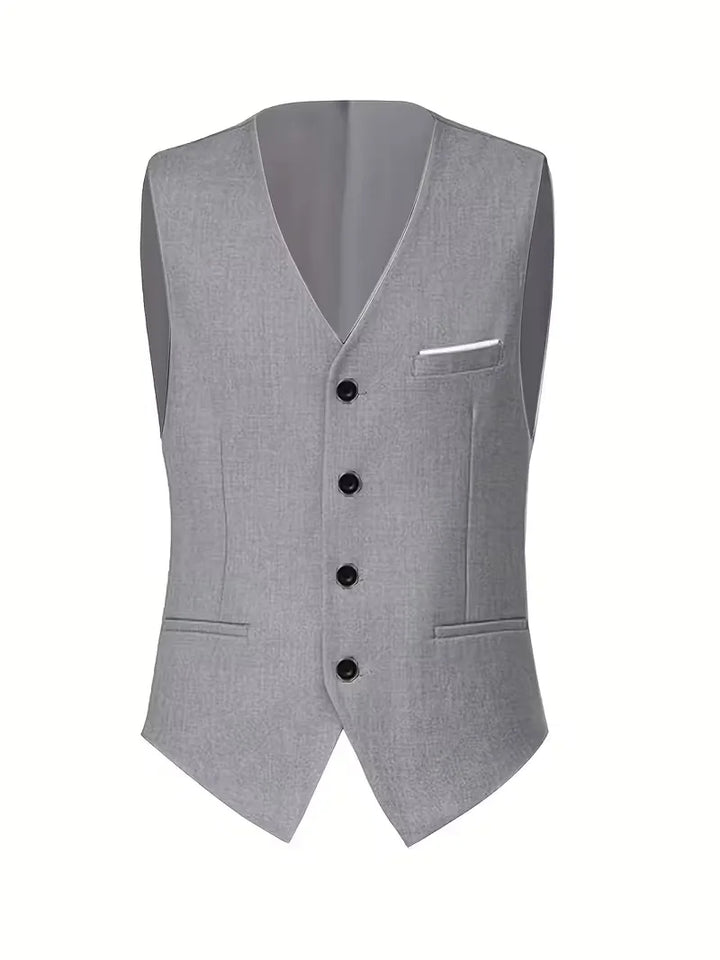 Groomsmen's men's slim fit 3-piece suit, notched lapels, ideal for wedding party attire.