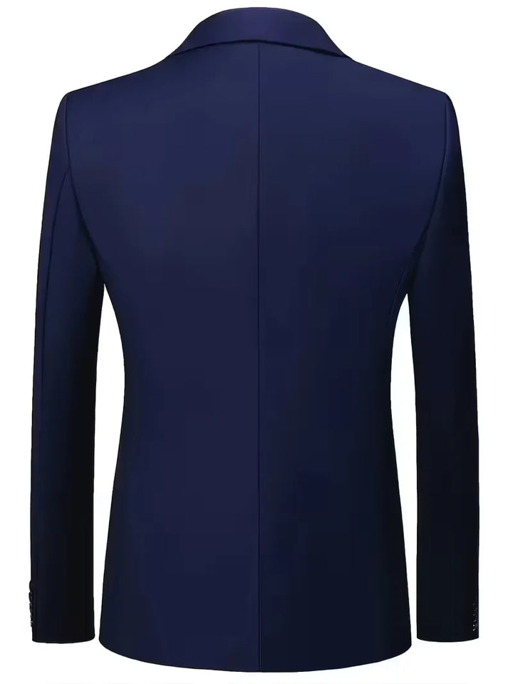 Men's elegant wedding guest suit: slim fit 3-piece, waistcoat, notched lapels.