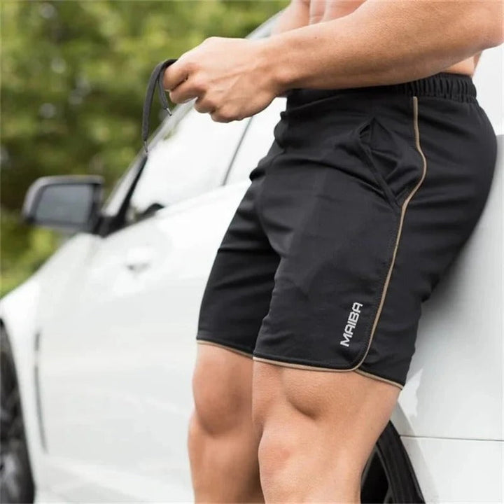 Modern slim fit men's weekend shorts, active design for comfort and a sporty casual look.