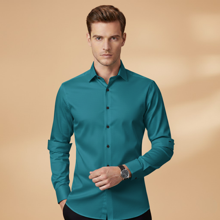 Effortless style: men's button-down shirt for any occasion.