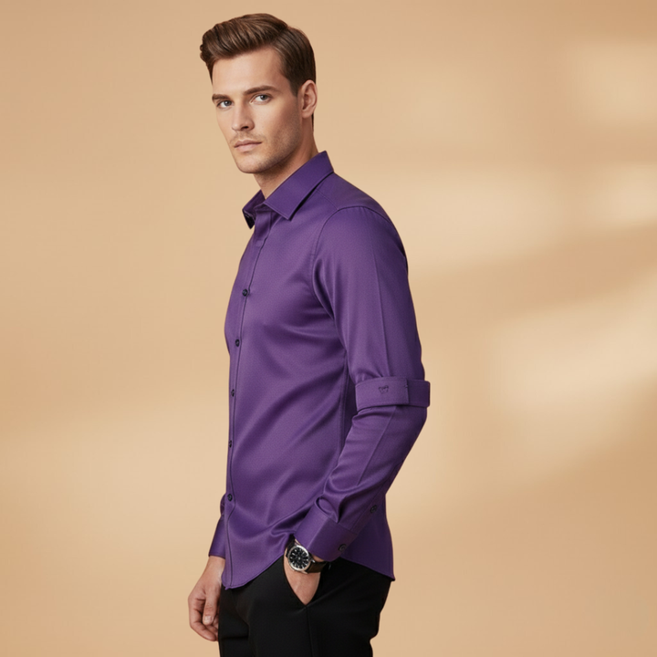 Men's fashion: a versatile slim-fit button-down shirt in white.