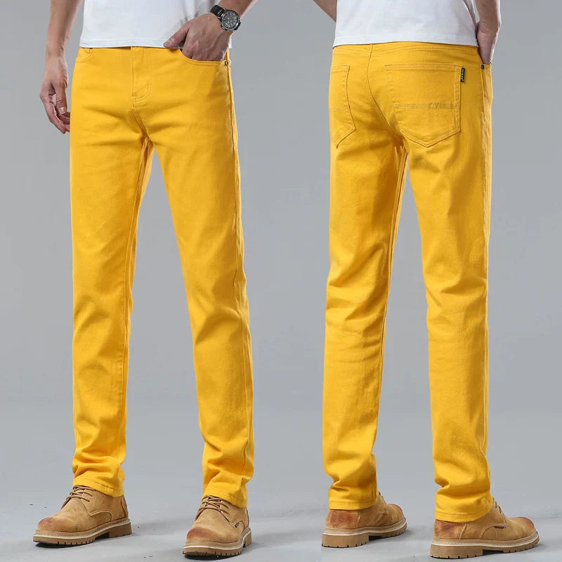 Men's casual jeans with a modern slim fit and five-pocket design.