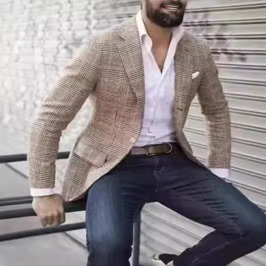 Elegant men's blazer with a slim fit silhouette, ideal for formal occasions