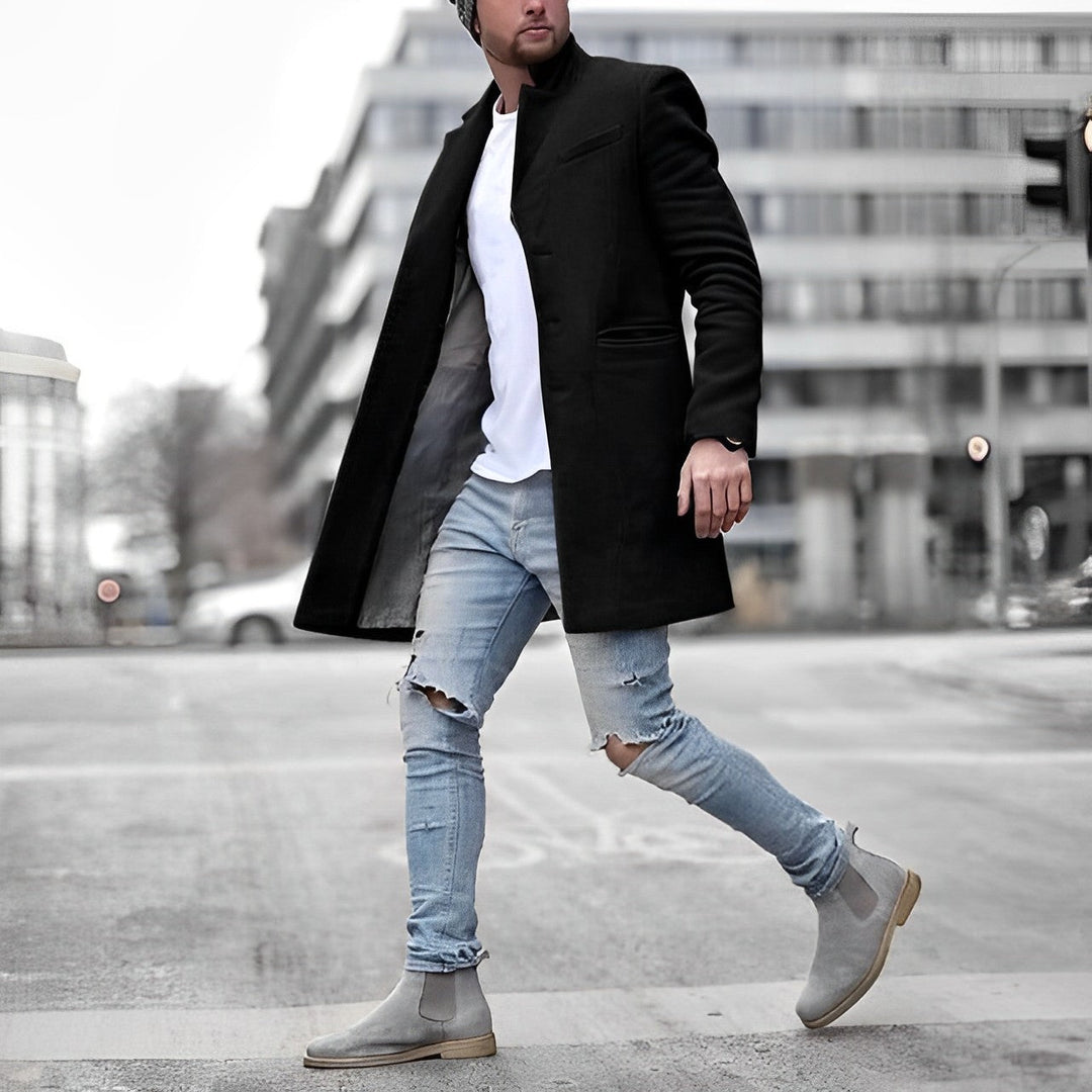 Fashionable men's outerwear: a versatile slim-fit mid-length coat with a stand collar.