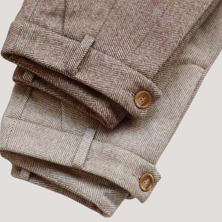 Grey slim fit tailored ankle-length pants for men, ideal for versatile spring and summer outfits.