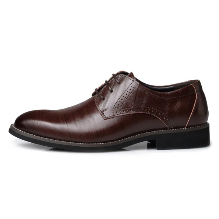 Ethical fashion choice: Men's vegan leather oxford shoes with durable lace-up design