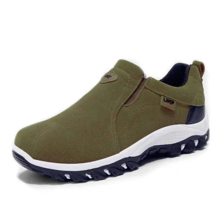 Men's new slip-on casual footwear, ideal for walking and everyday sporty comfort.