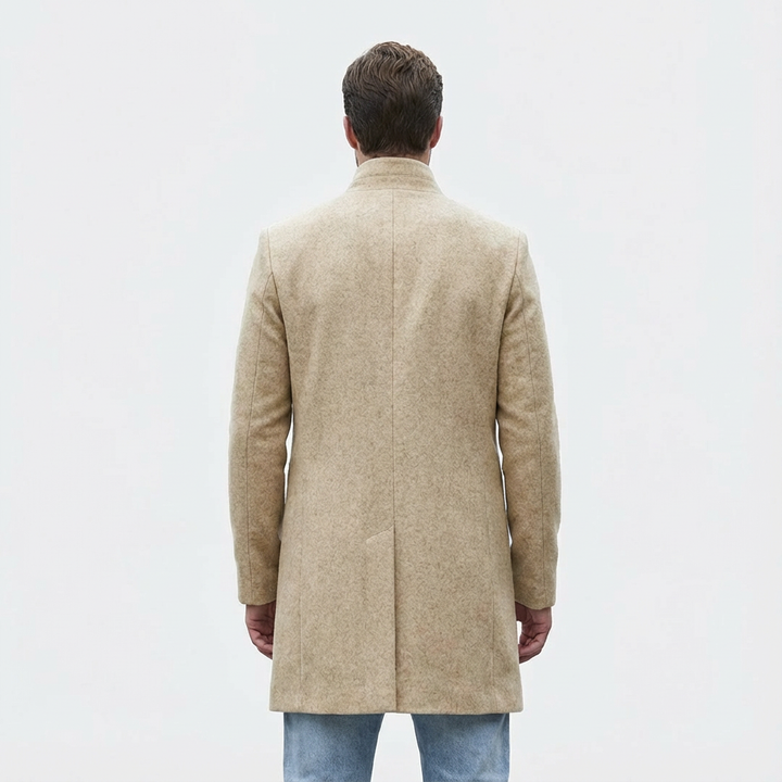 Stylish men's casual jacket, a versatile spring outerwear option.