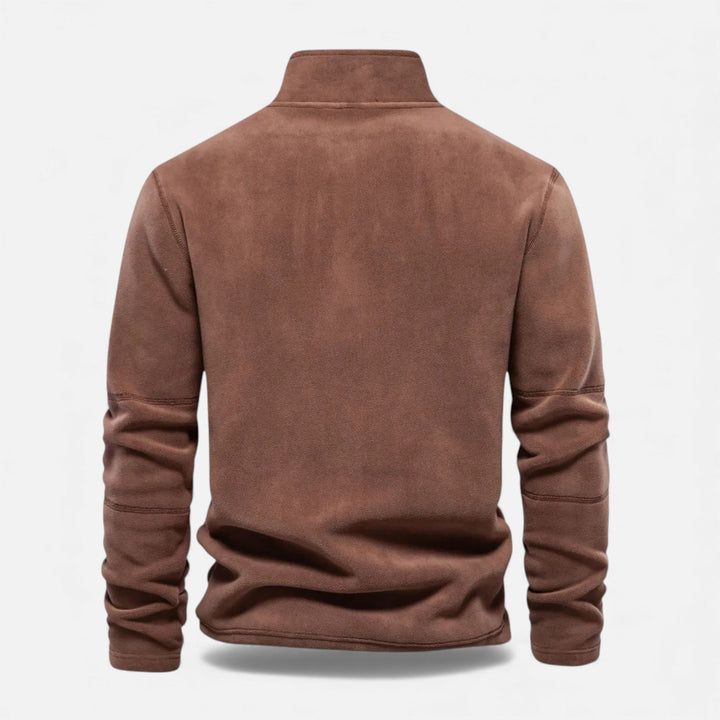 Essential men's casual wear: a versatile fleece pullover