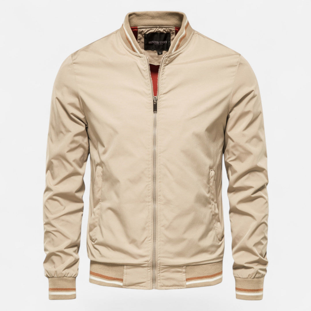 Men's fashion: a sharp stand-collar jacket for everyday style.