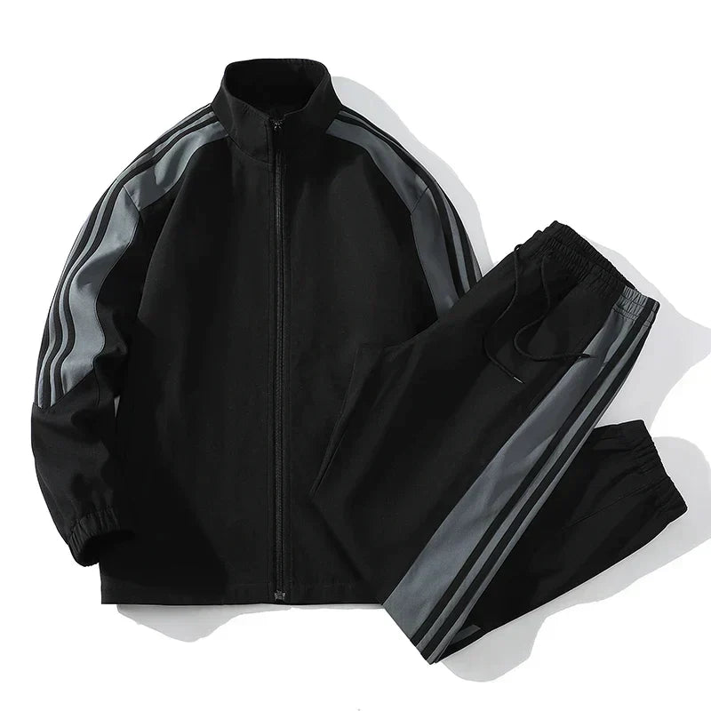 Men's striped tracksuit, offering active comfort & effortless style. Ideal for sportswear & casual wear.
