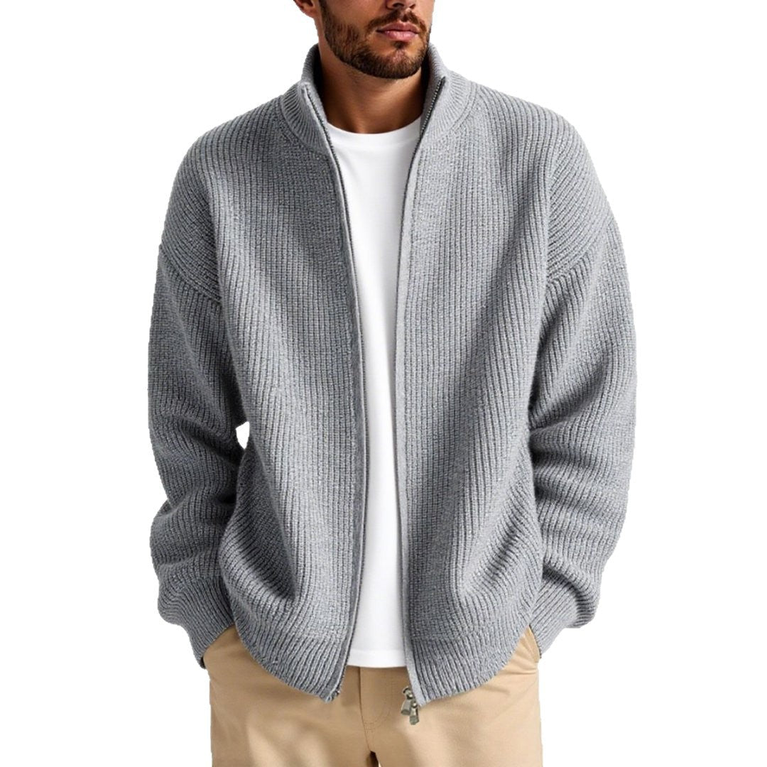 Men's fashionable knitted high collar zipper jacket, an essential piece of men's casual outerwear for autumn/winter.