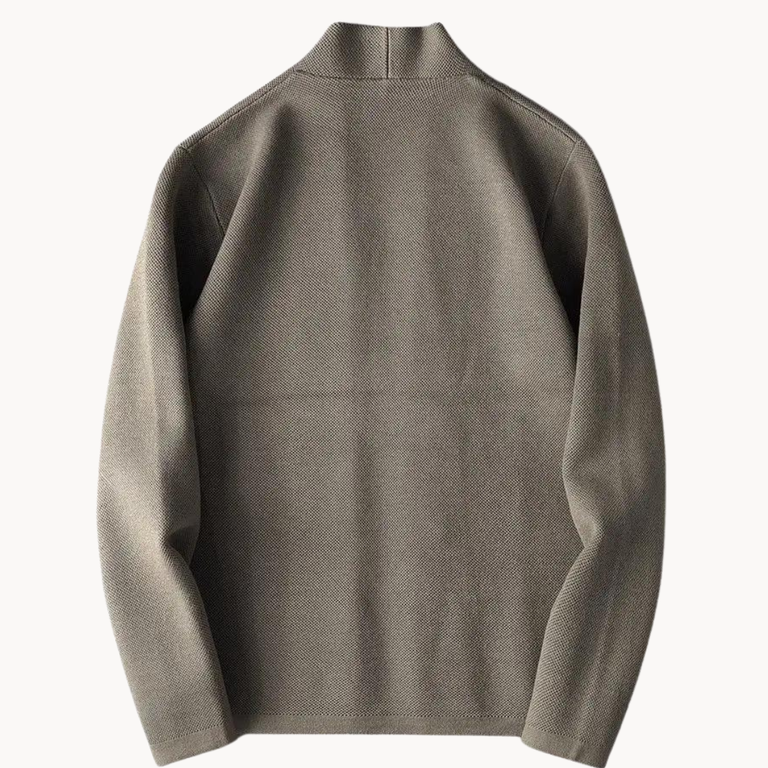 Versatile men's button-up sweater, ideal for elegant fall outfits & comfortable everyday fashion.