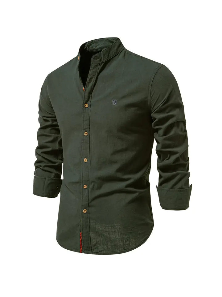 Iconic button-up design of the Oliver Collection men's smart casual shirt.