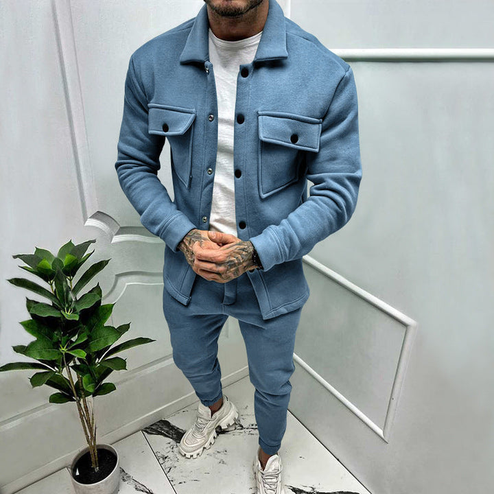 Lightweight men's smart casual matching set: long-sleeve shirt & comfortable trousers for everyday style.