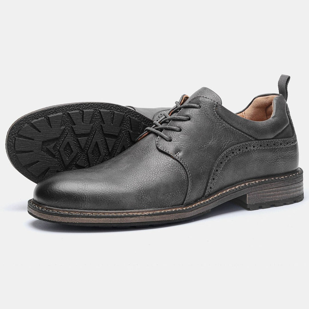 Stylish men's dark grey ankle boots. Comfortable premium booties with a slip-resistant sole, great for all occasions.