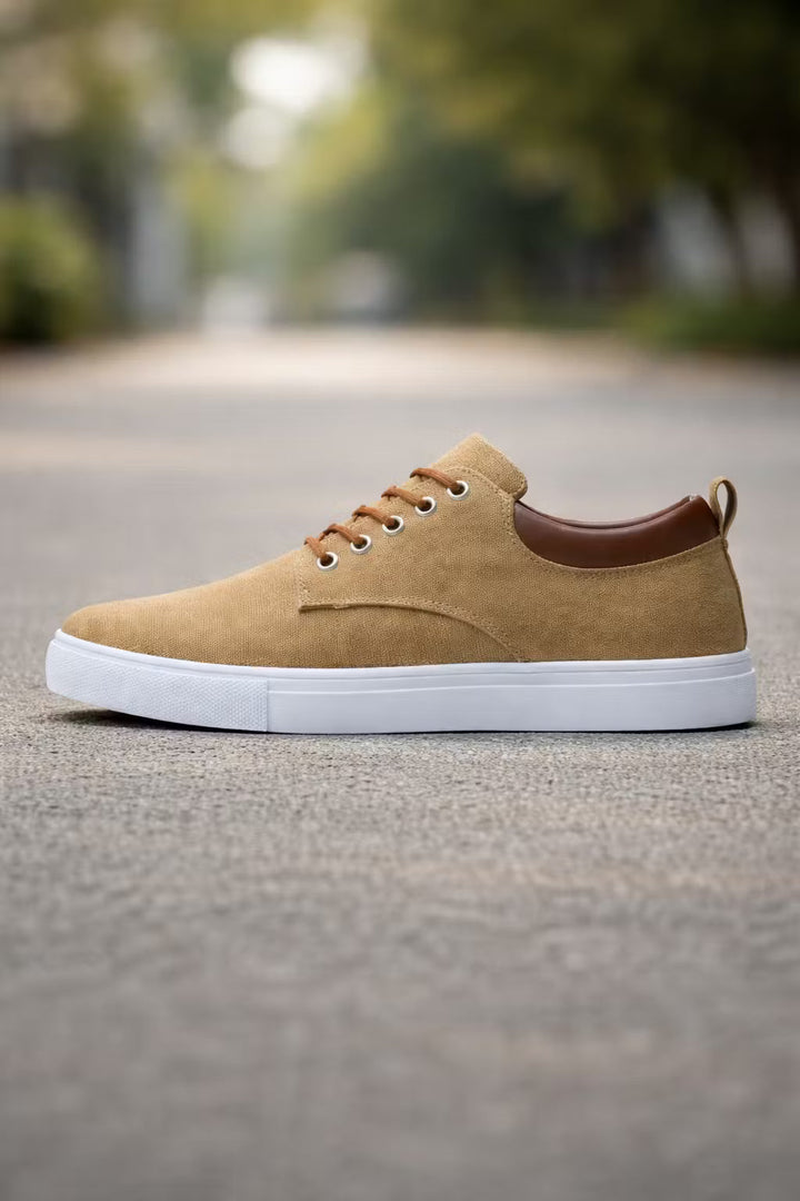 Close-up of men's low-top lace-up casual sneakers, highlighting comfortable and stylish design details.
