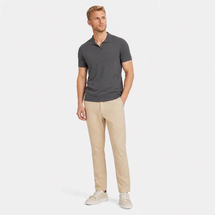 Comfortable all-season men's open collar polo, a regular fit short sleeve for versatile wear.