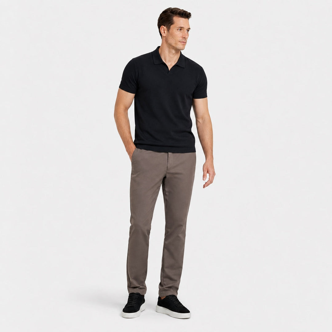 Men's versatile short sleeve polo. Open collar design for an effortlessly smart look.