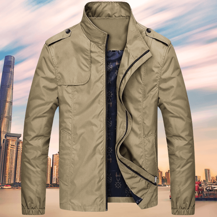 Warm men's oxford collar jacket, comfortable fall fashion essential for versatile men's style & autumn.