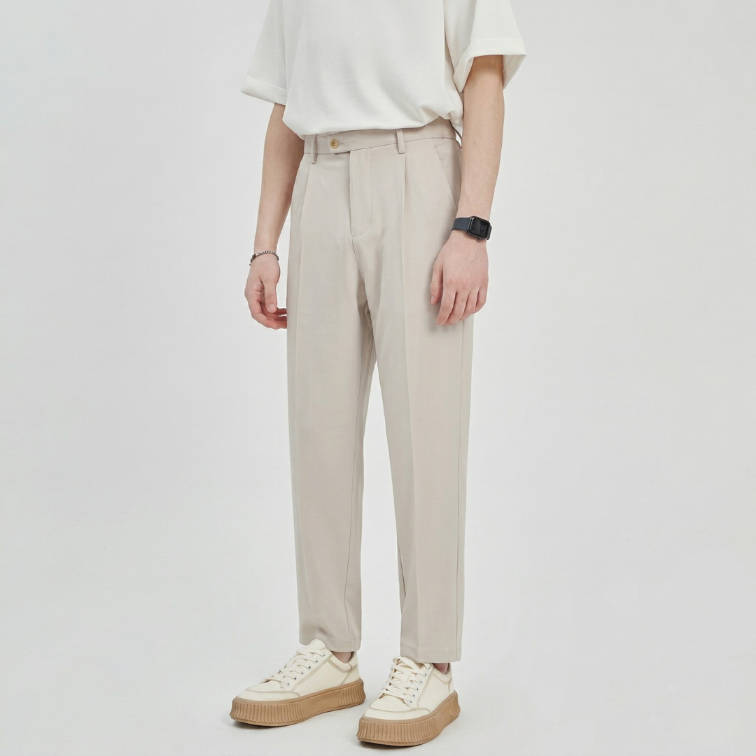 Men's stylish pleated wide leg pants, a comfortable relaxed fit chino with drawstring.