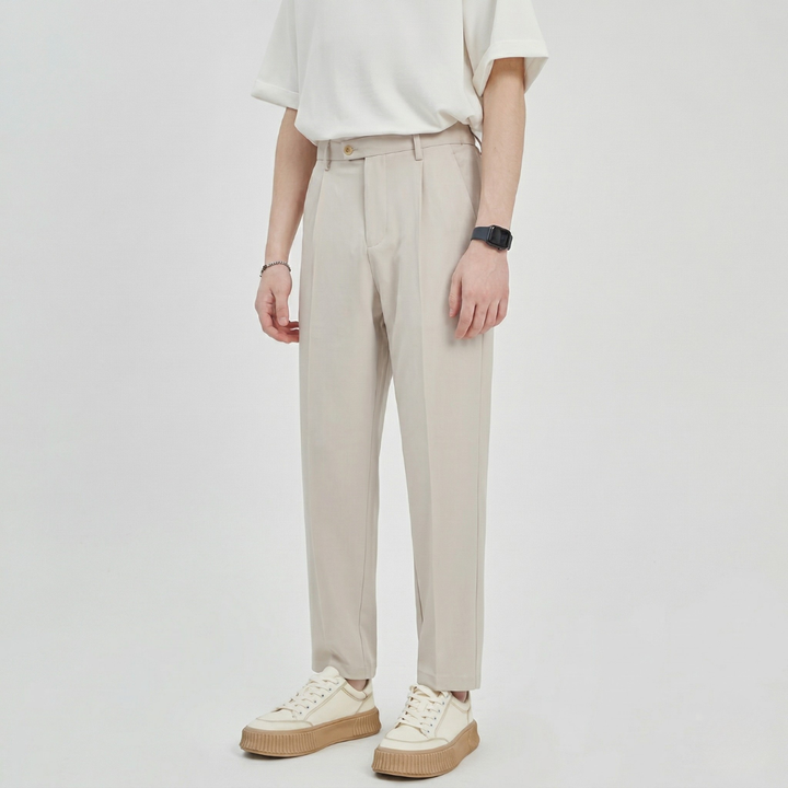 Men's stylish pleated wide leg pants, a comfortable relaxed fit chino with drawstring.