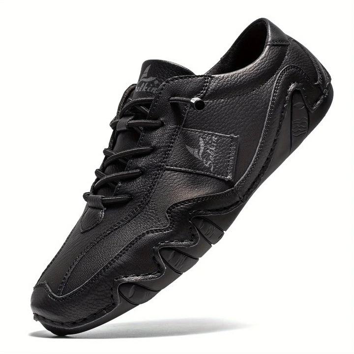 Barefoot men's retro lace-up shoes with a flexible sole, ideal for minimalist casual everyday wear.
