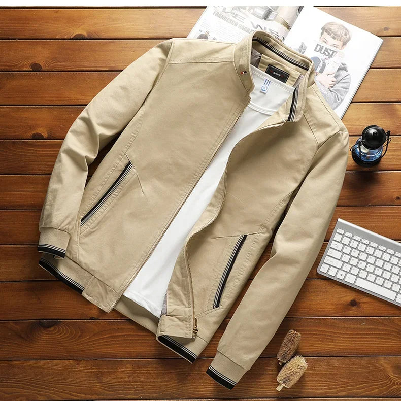 Lightweight men's bomber jacket with a practical zipper and stand-up collar. Ideal for spring and autumn fashion.