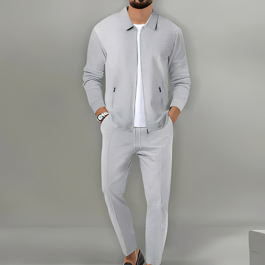Men's comfortable zip-up tracksuit, a stylish athletic set for casual outings and active days.