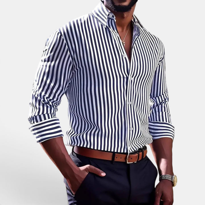 Casual men's striped button down shirt, ideal for everyday summer wear, regular fit.