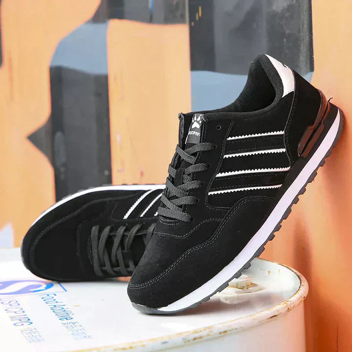 Versatile men's comfortable trainers, ideal for casual outfits, everyday activity, and summer walking shoes.