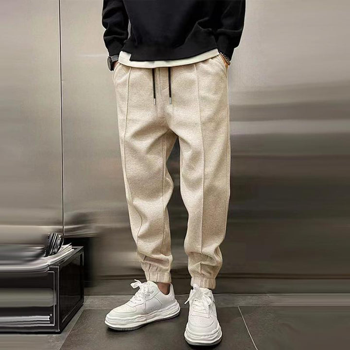 Men's relaxed fit pants, supreme comfort, perfect casual trousers for everyday style.
